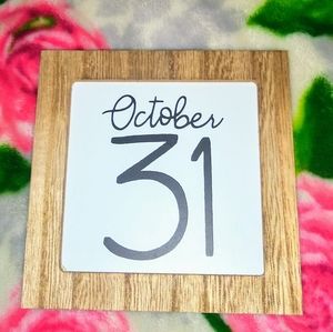 Halloween OCTOBER 31 Mini Wood Decor Sign